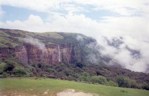 Nohkalikai Falls(10)