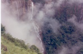 Nohkalikai Falls(11)