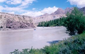 Rafting trip ladakh